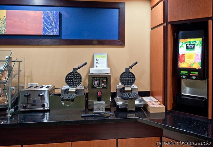 Fairfield Inn & Suites By Marriott Tallahassee Central Ресторан фото
